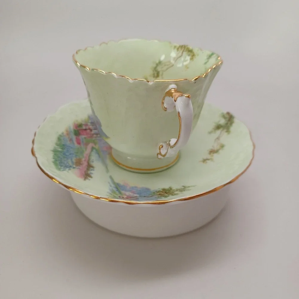 Aynsley Bone China Teacup and Saucer Set Woodland Landscape Green‎ Gold C493/2